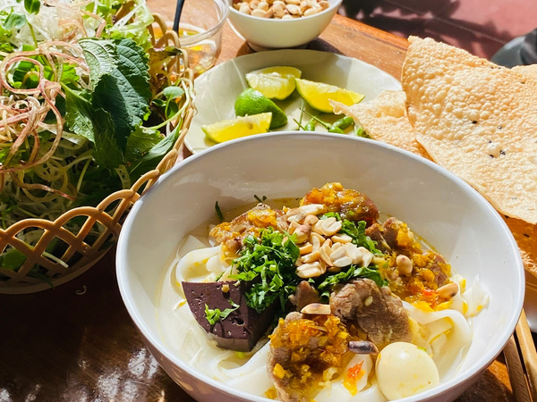 Mỳ Quảng Bò